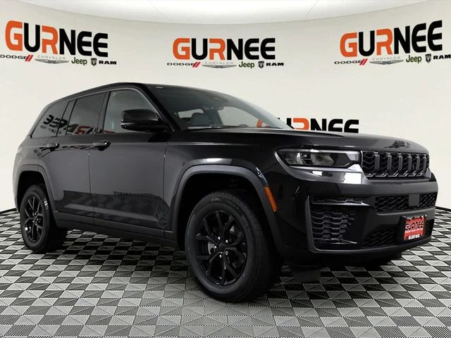 New 2026 Diamond Black Crystal Pearl-Coat Exterior Paint Jeep Altitude image 20