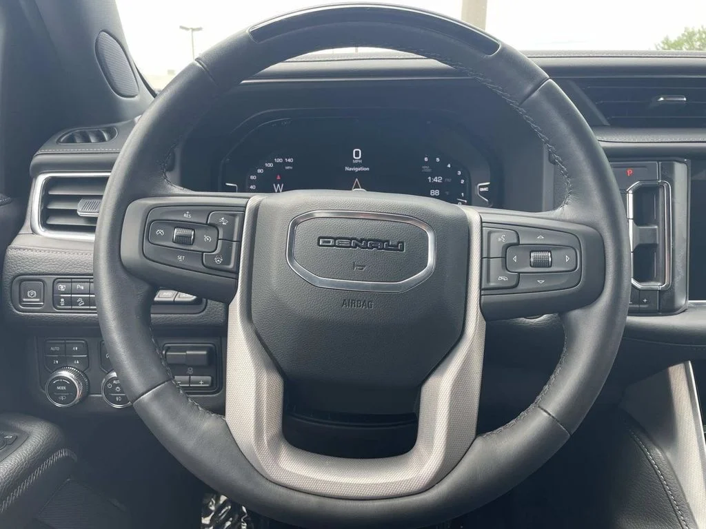 Used 2023 Black GMC Denali image 27