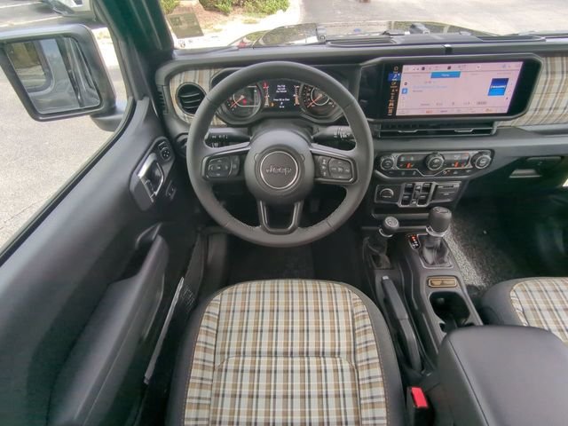 New 2026 Granite Crystal Metallic Clear-Coat Exterior Paint Jeep 85th Anniversary Edition image 18