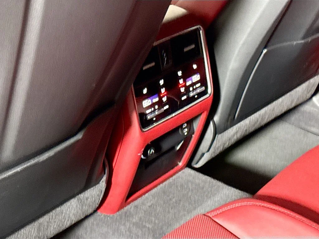 2023 Porsche Cayenne Turbo S E-Hybrid - Photo 20