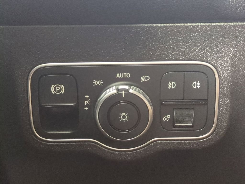 2022 Mercedes-Benz GLB Base - Photo 28