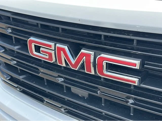 New 2026 Summit White GMC Elevation image 36