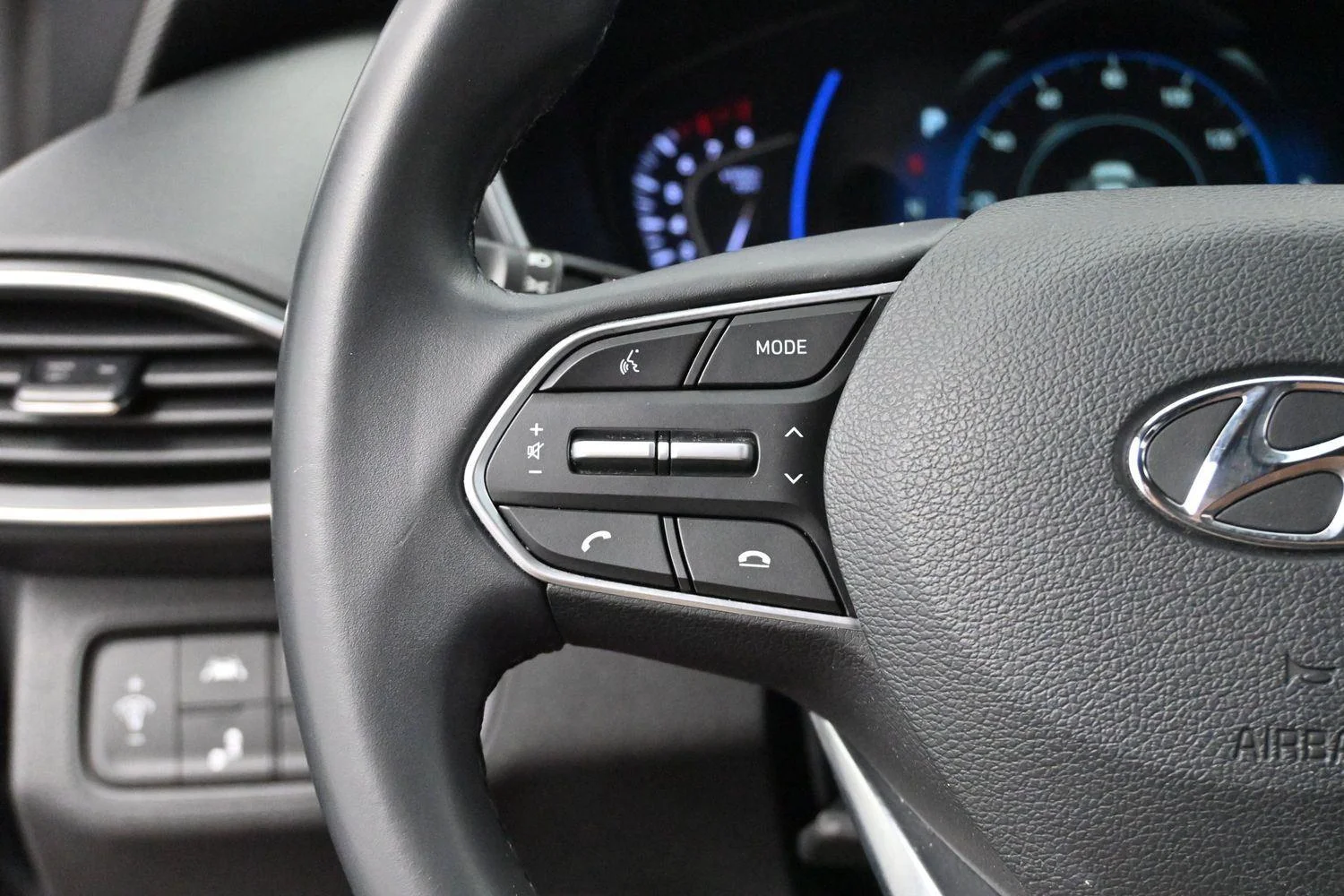Used 2020 Twilight Black Hyundai SEL image 16