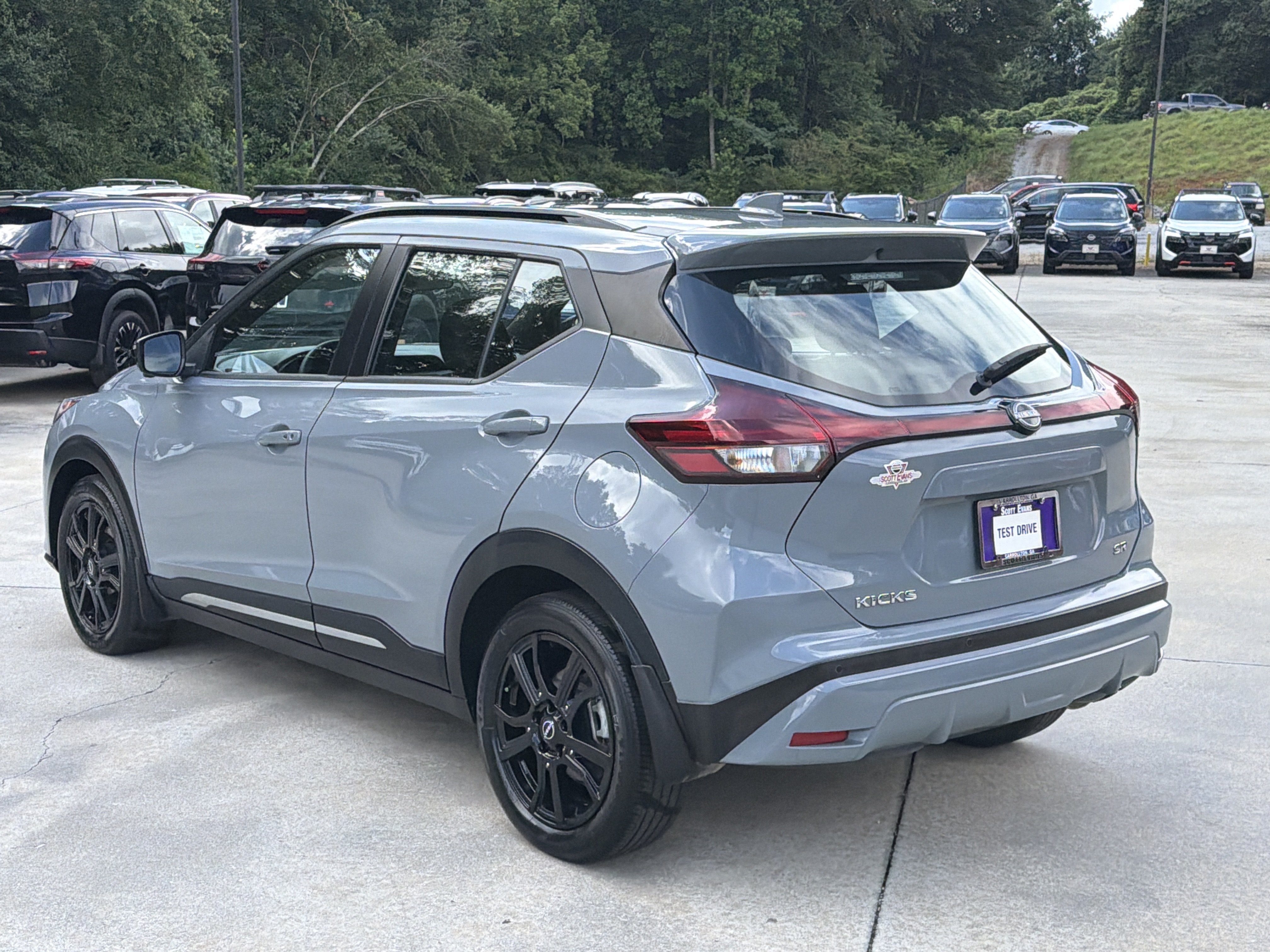Used 2024 Boulder Gray Pearl Nissan SR image 6