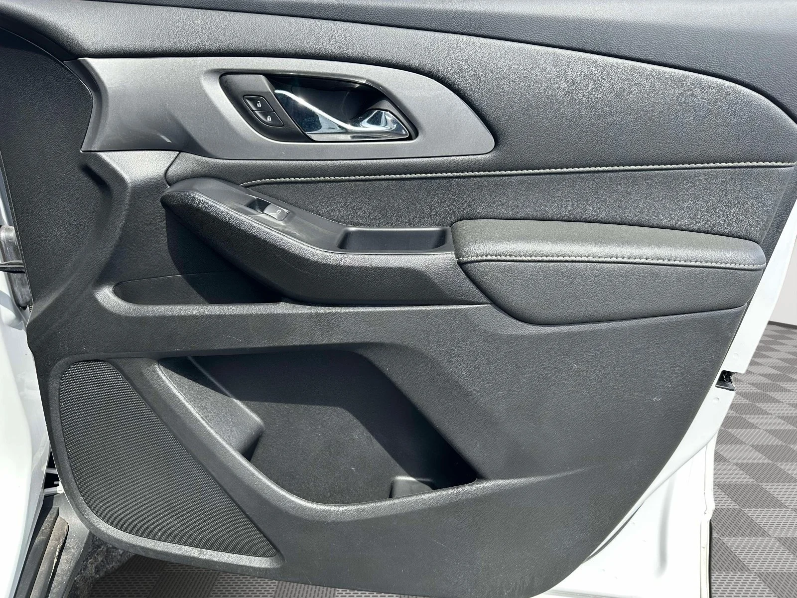 2023 Chevrolet Traverse 3LT - Photo 24