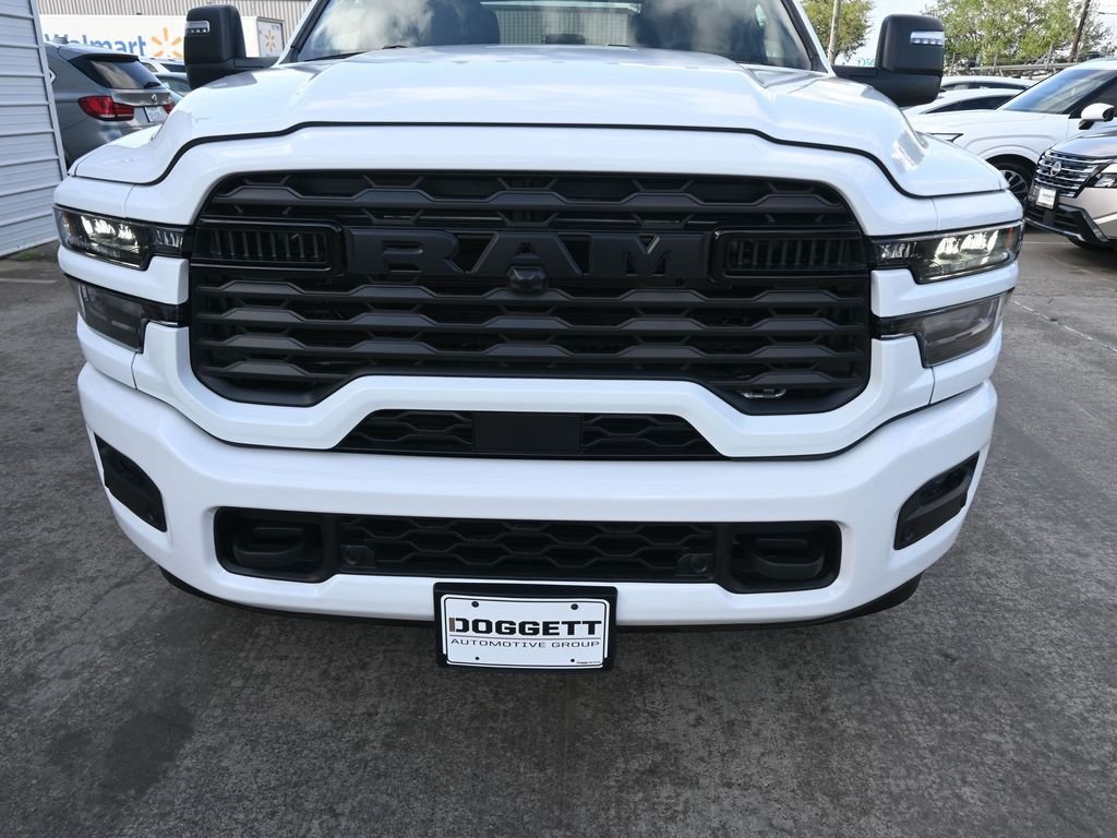New 2026 Bright White Clear-Coat Exterior Paint RAM Big Horn image 31