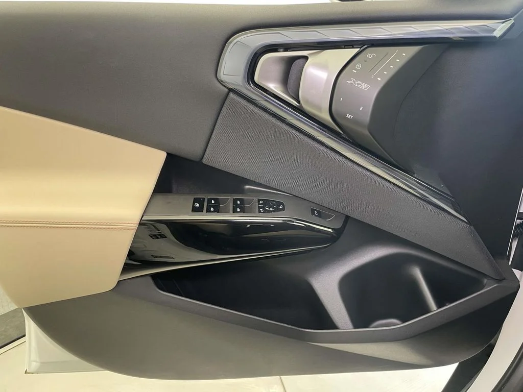 Used 2026 White BMW 30 xDrive image 30