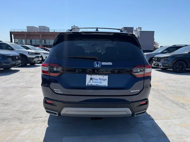 Used 2023  Honda Touring image 6