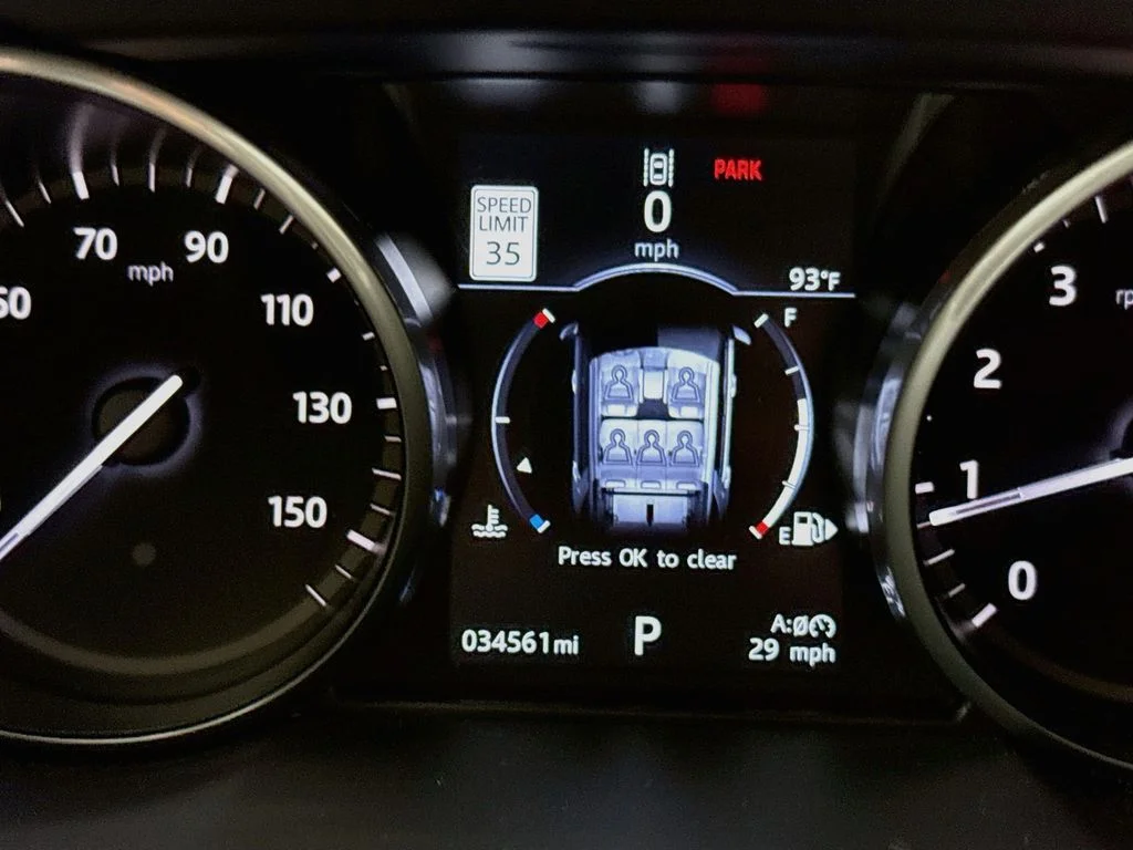Used 2017 Black Land Rover HSE image 12