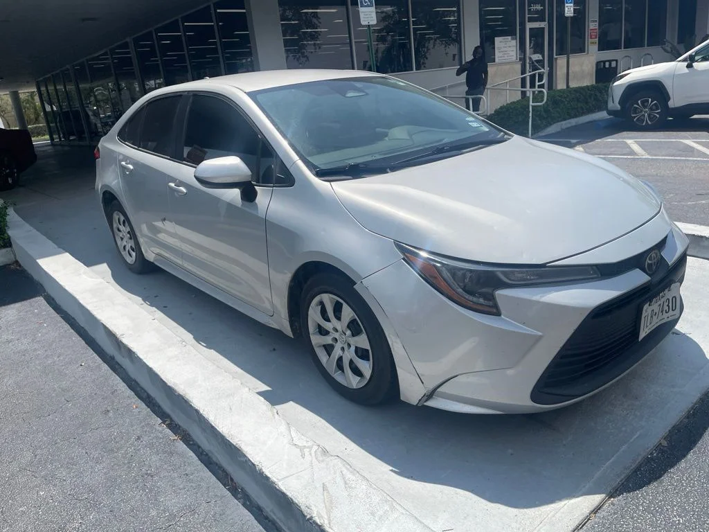 Used 2023 Silver Toyota LE image 3