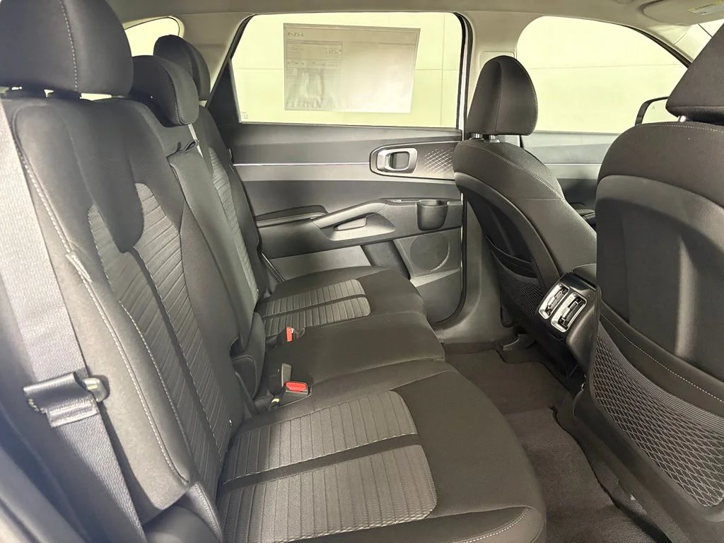 New 2026 Glacial White Pearl Kia LX image 17