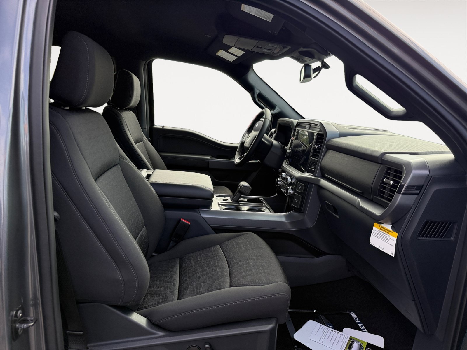 New 2026 Carbonized Gray Metallic Ford XLT image 19