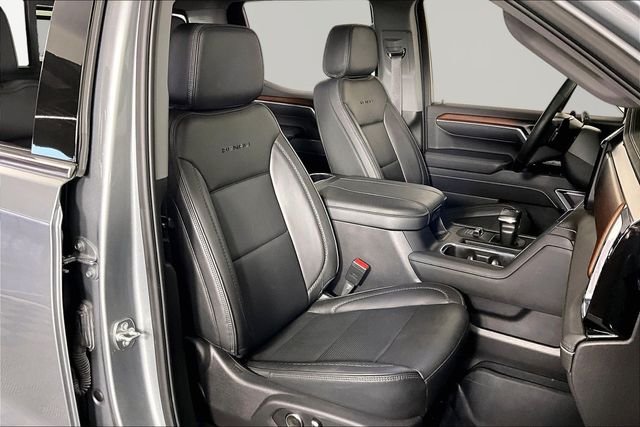 Used 2025 Silver GMC Denali image 26