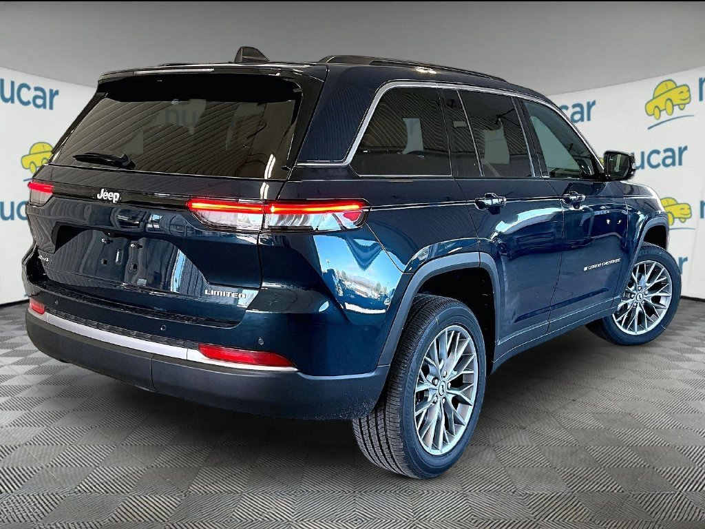 New 2027 Fathom Blue Pearl-Coat Paint Jeep Limited image 7