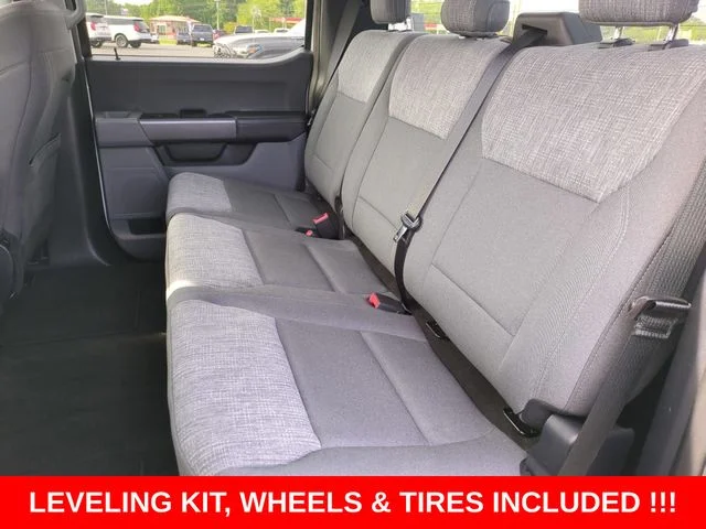 Used 2021 White Ford XLT image 27