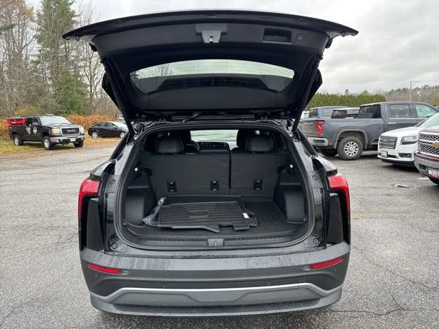 New 2025 Black Chevrolet LT image 23