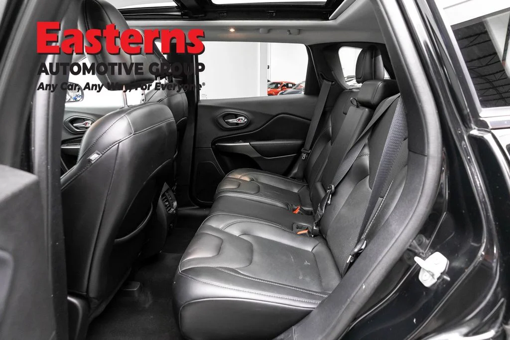 Used 2021 Black Jeep Limited image 23