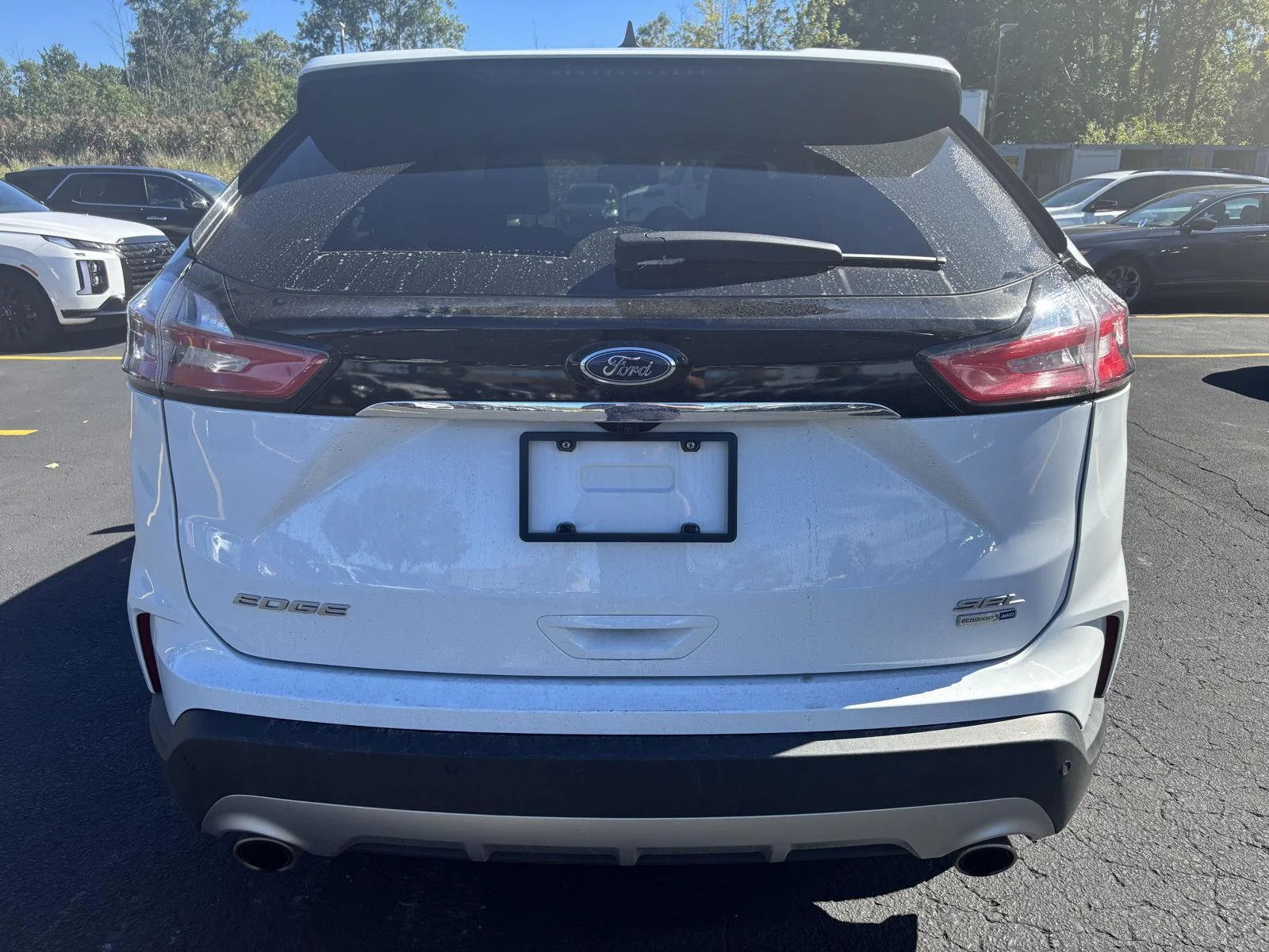 Used 2020 Oxford White Ford SEL image 4