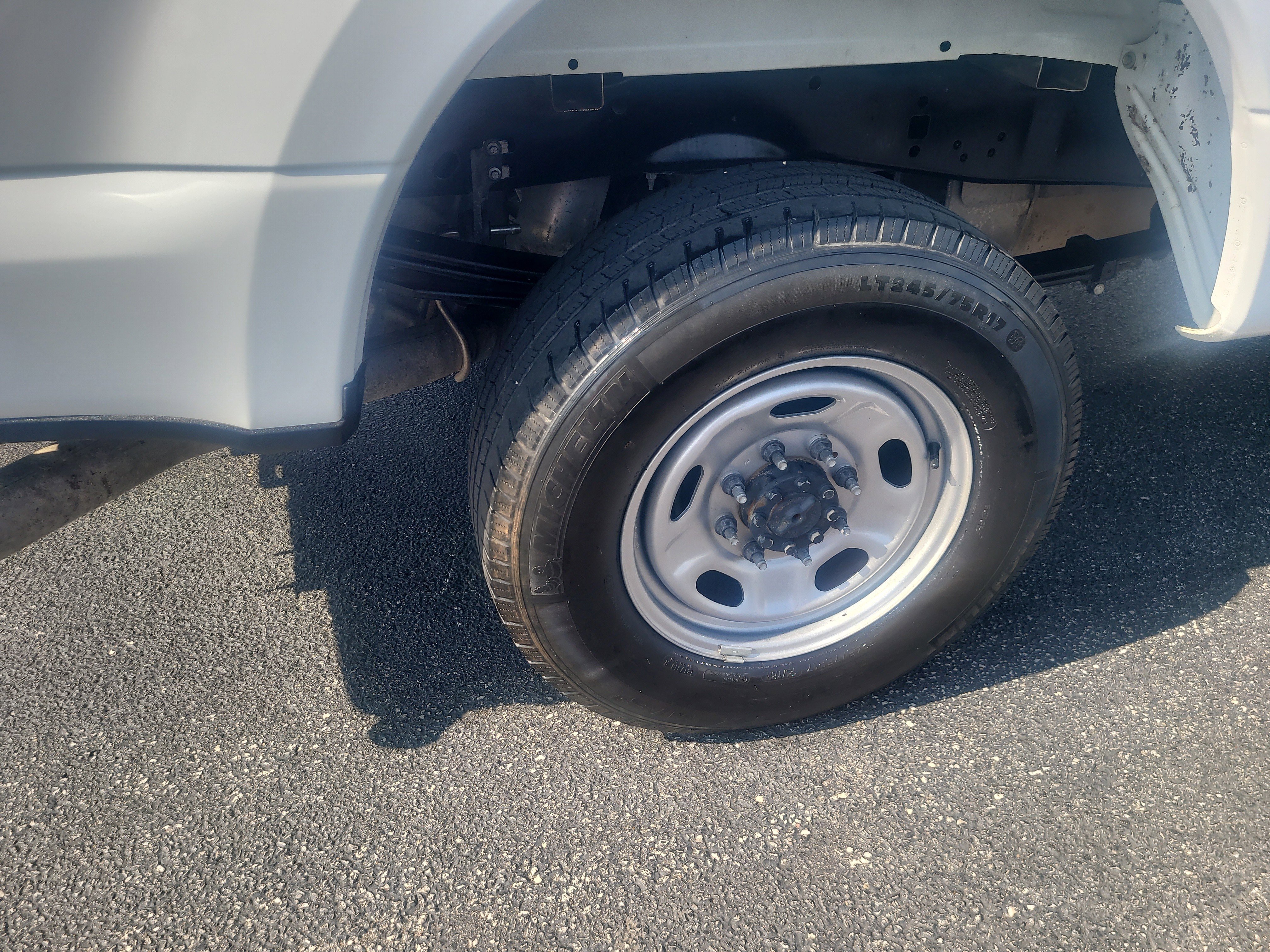 Used 2020 Oxford White Ford XL image 7