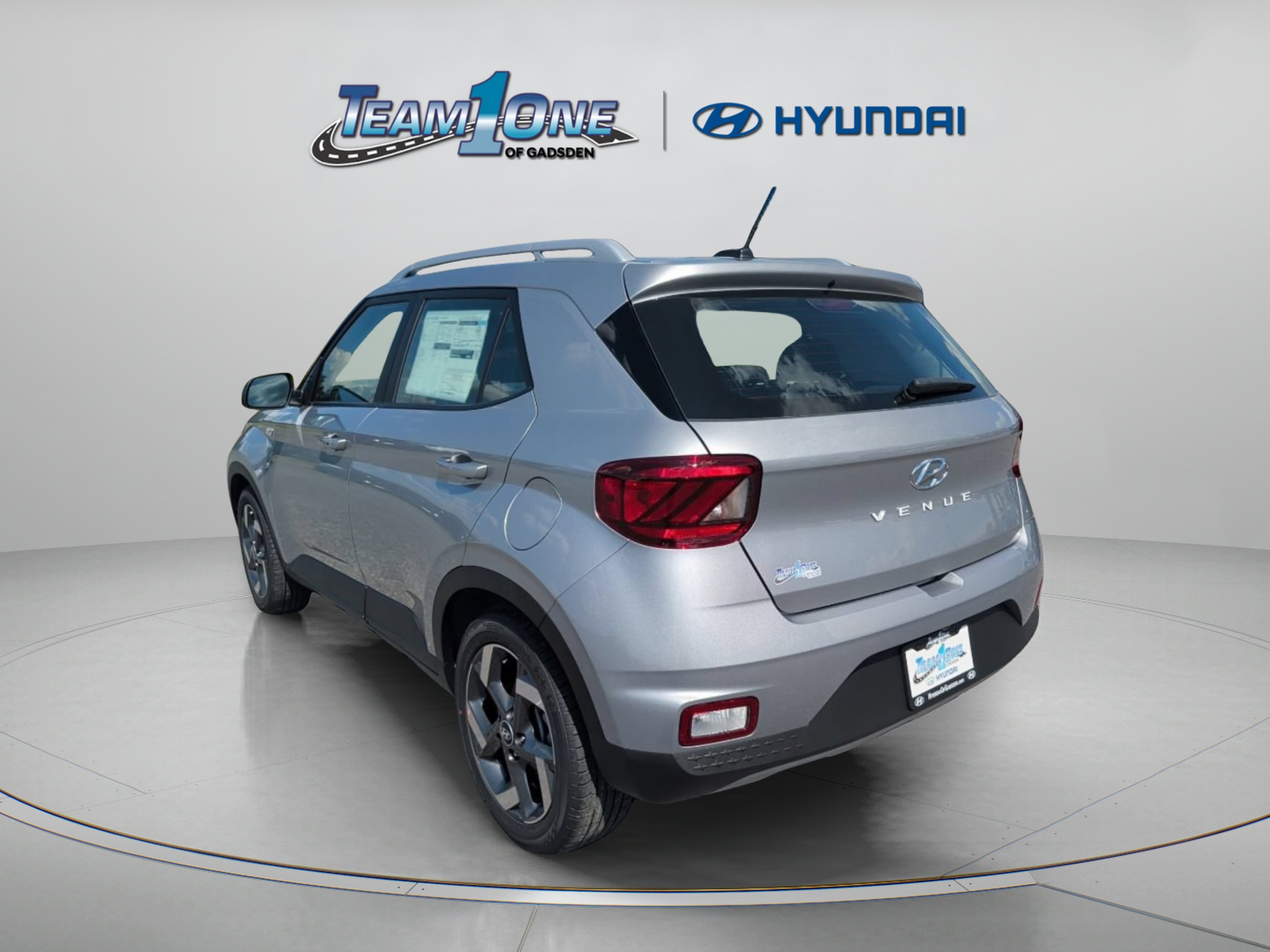 New 2026 Shimmering Silver Hyundai SEL image 6