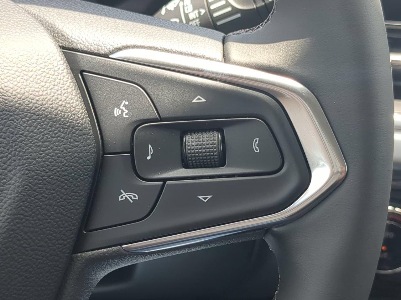 2026 Chevrolet Trax LT - Photo 24