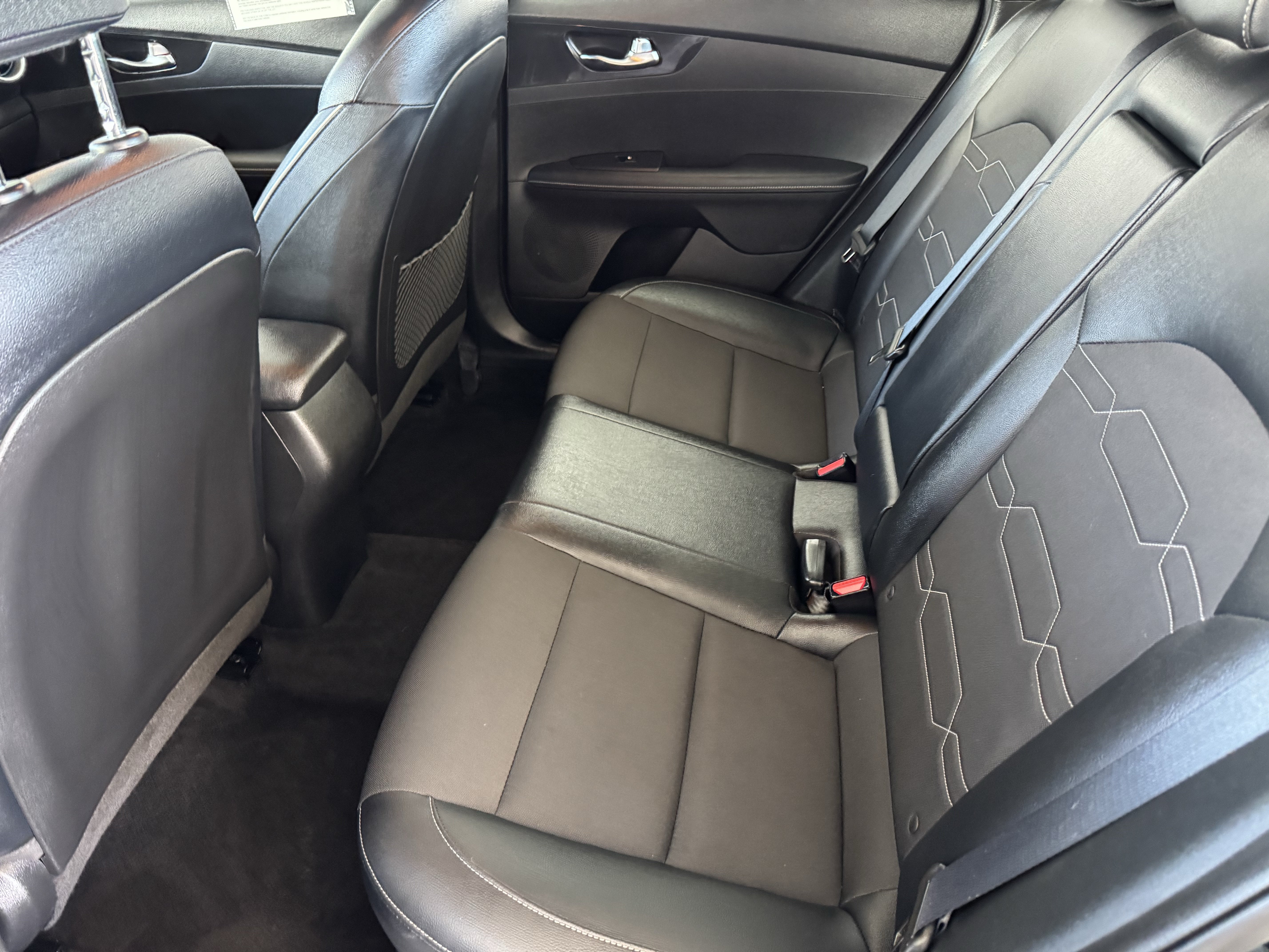2023 Kia Forte GT-Line - Photo 15