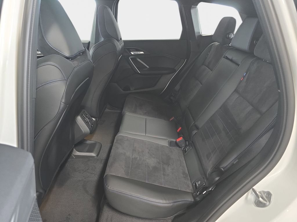 Used 2026 Alpine White BMW xDrive28i image 8