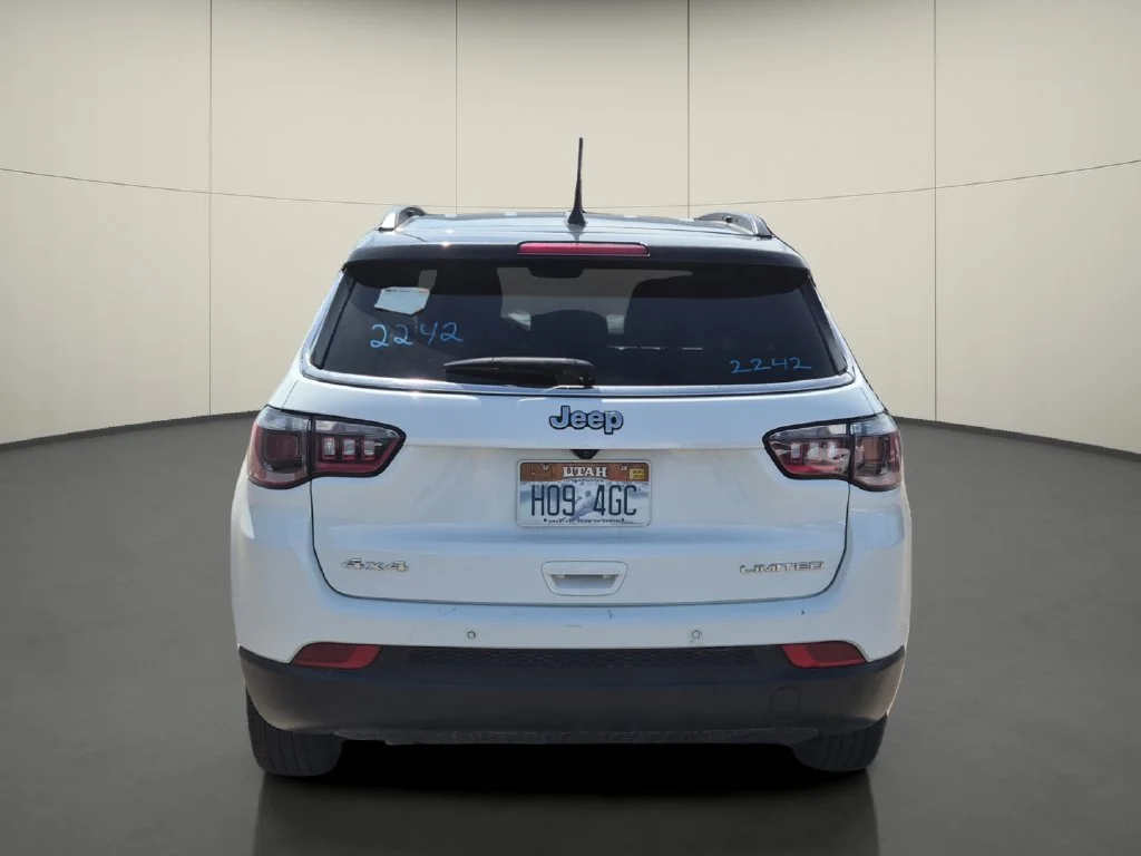 Used 2025 White Jeep Limited image 6