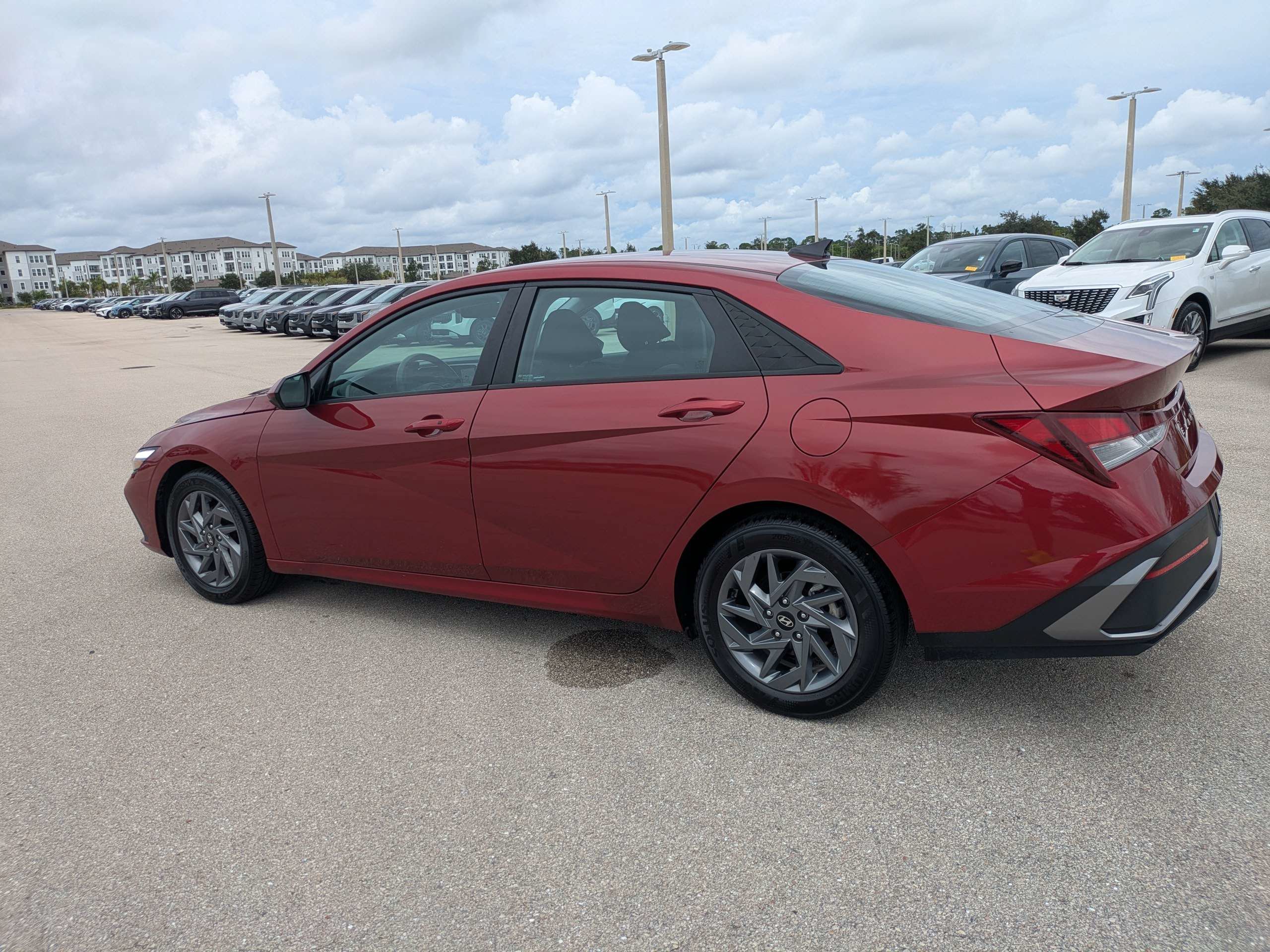 Used 2024 Ultimate Red Hyundai SEL image 6