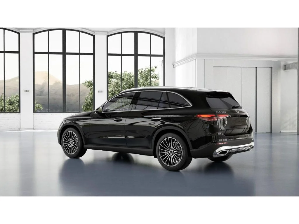 New 2027 Black Mercedes-Benz GLC 300 image 30