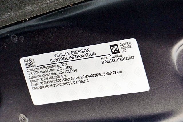 Used 2024 Gray Chevrolet Premier image 33