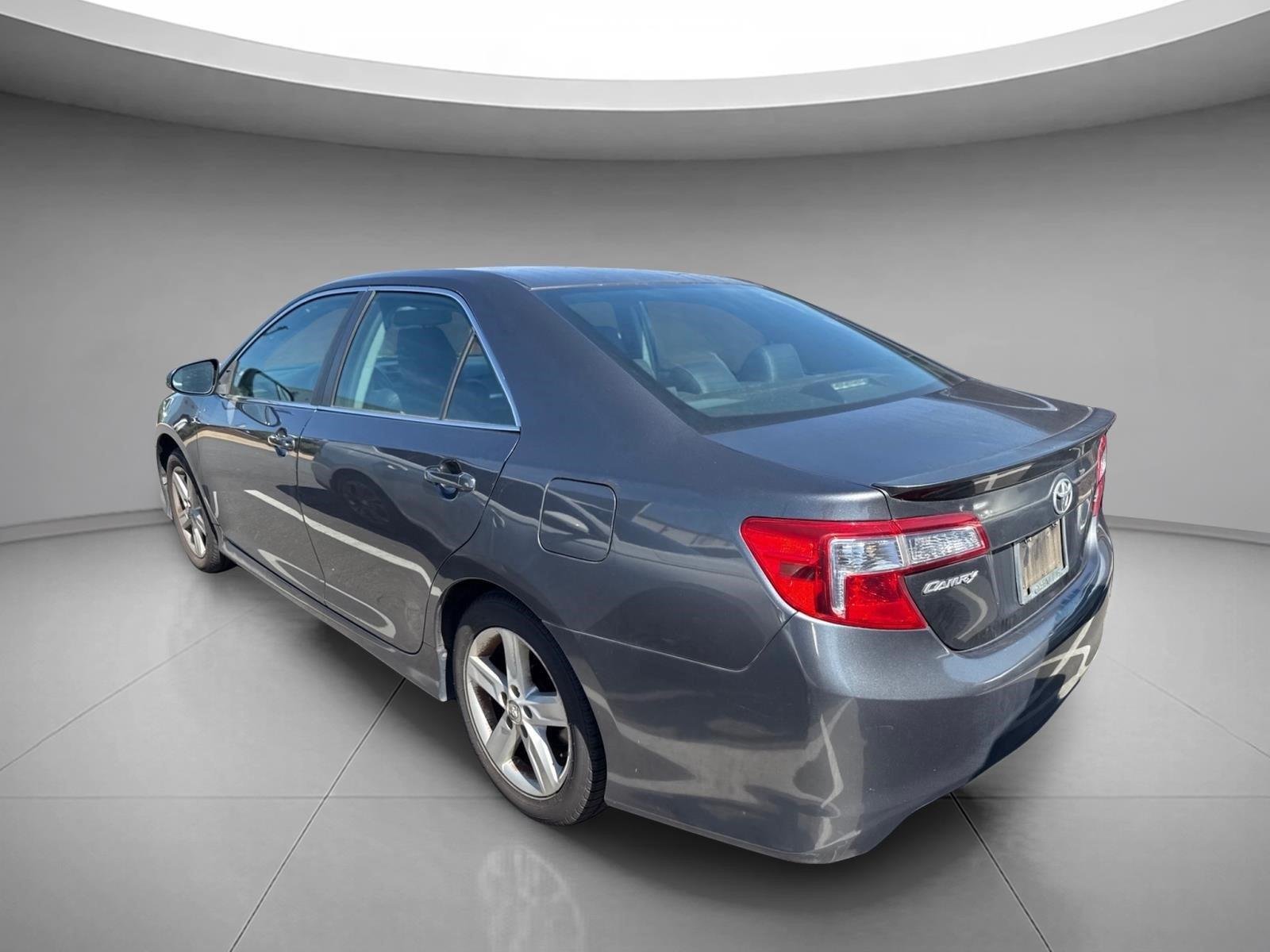 Used 2014 Magnetic Gray Metallic Toyota SE image 7