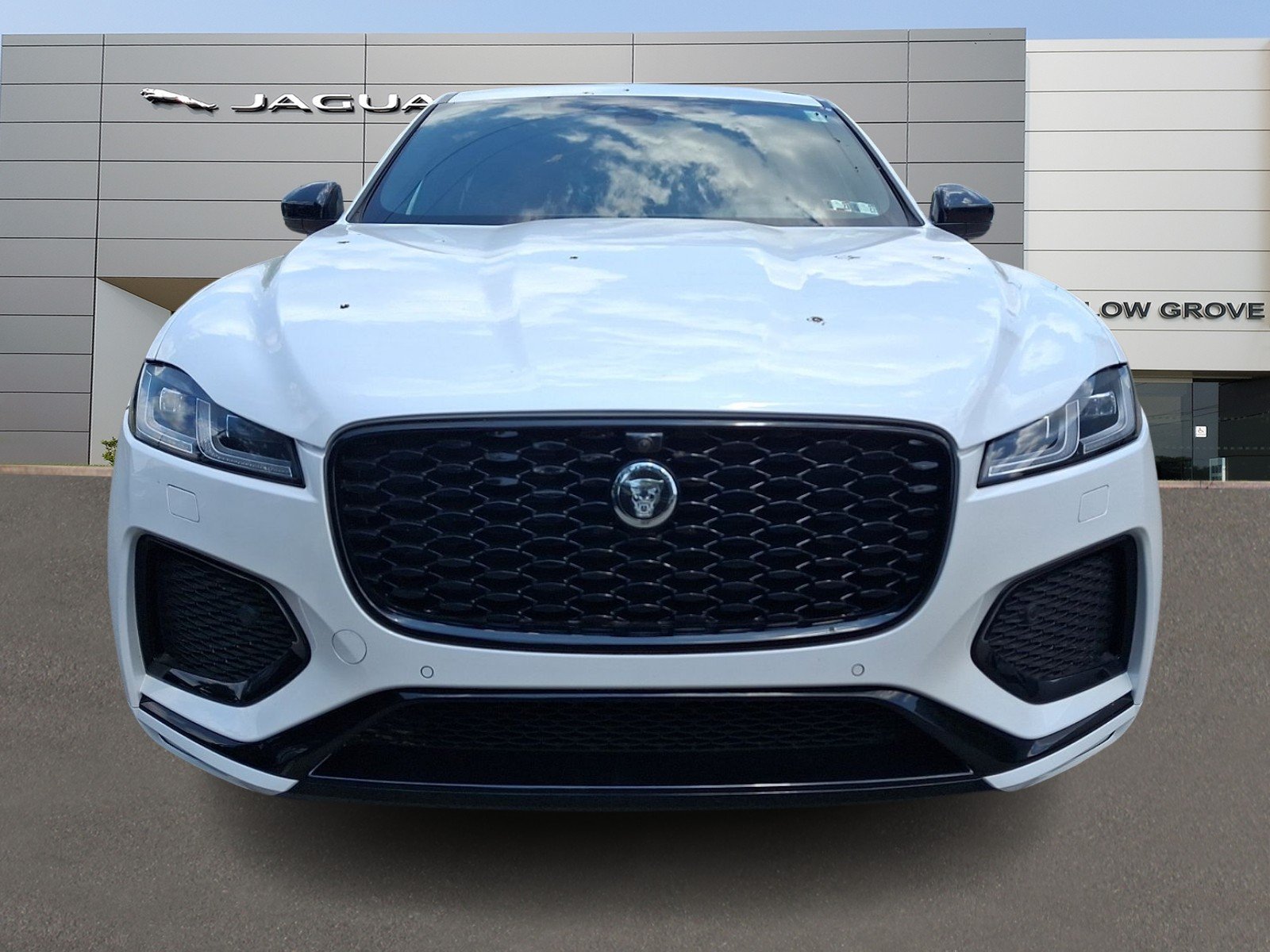 2026 Jaguar F-Pace R-Dynamic S - Photo 8