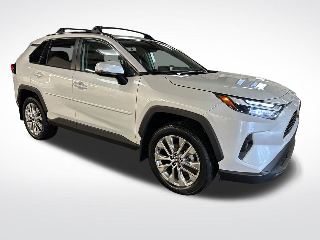 Used 2024 Beige Toyota XLE Premium image 7