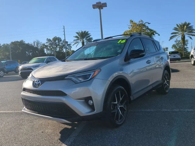 Used 2016 Silver Toyota SE image 8