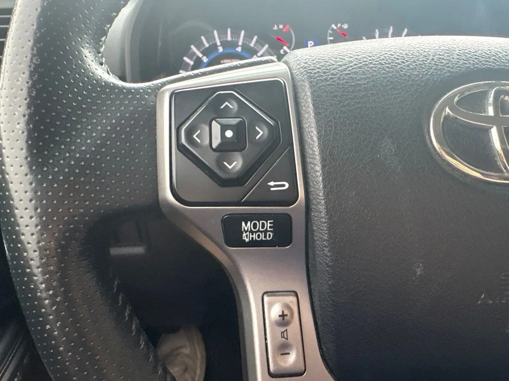Used 2016 Silver Toyota Limited image 18