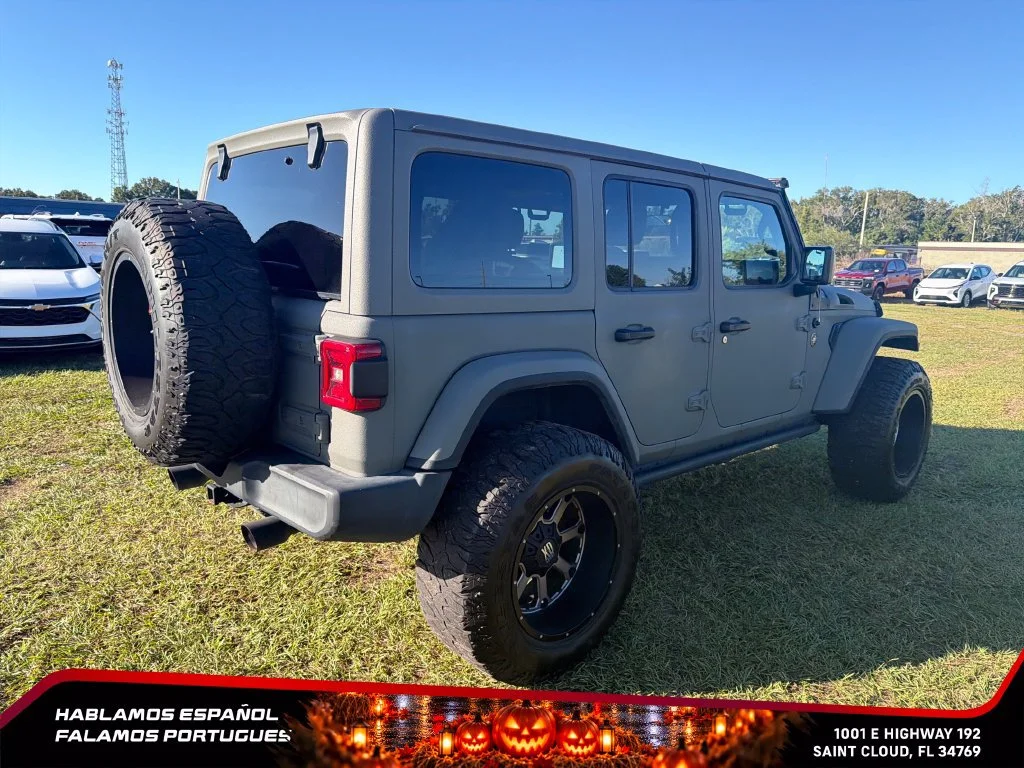 Used 2018  Jeep Sport S image 5