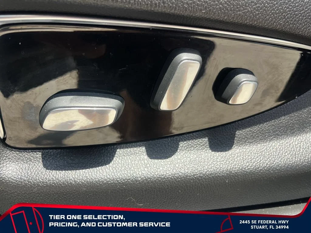 Used 2020 BLACK RAVEN Cadillac Premium Luxury image 16