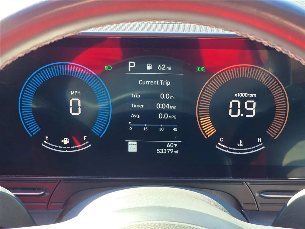 Used 2025 Gray Hyundai SEL image 7