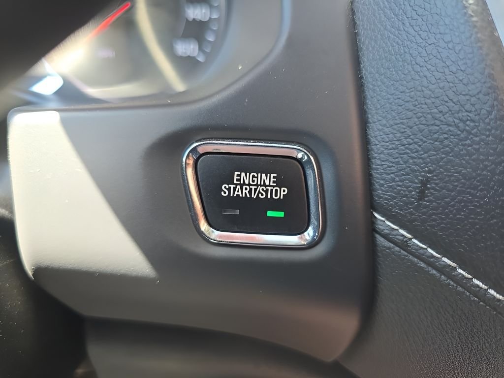 Used 2023 Gray GMC SLT image 18