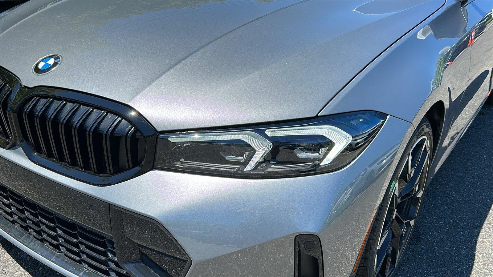 New 2026 Skyscraper Grey Metallic BMW 330i NA xDrive image 7