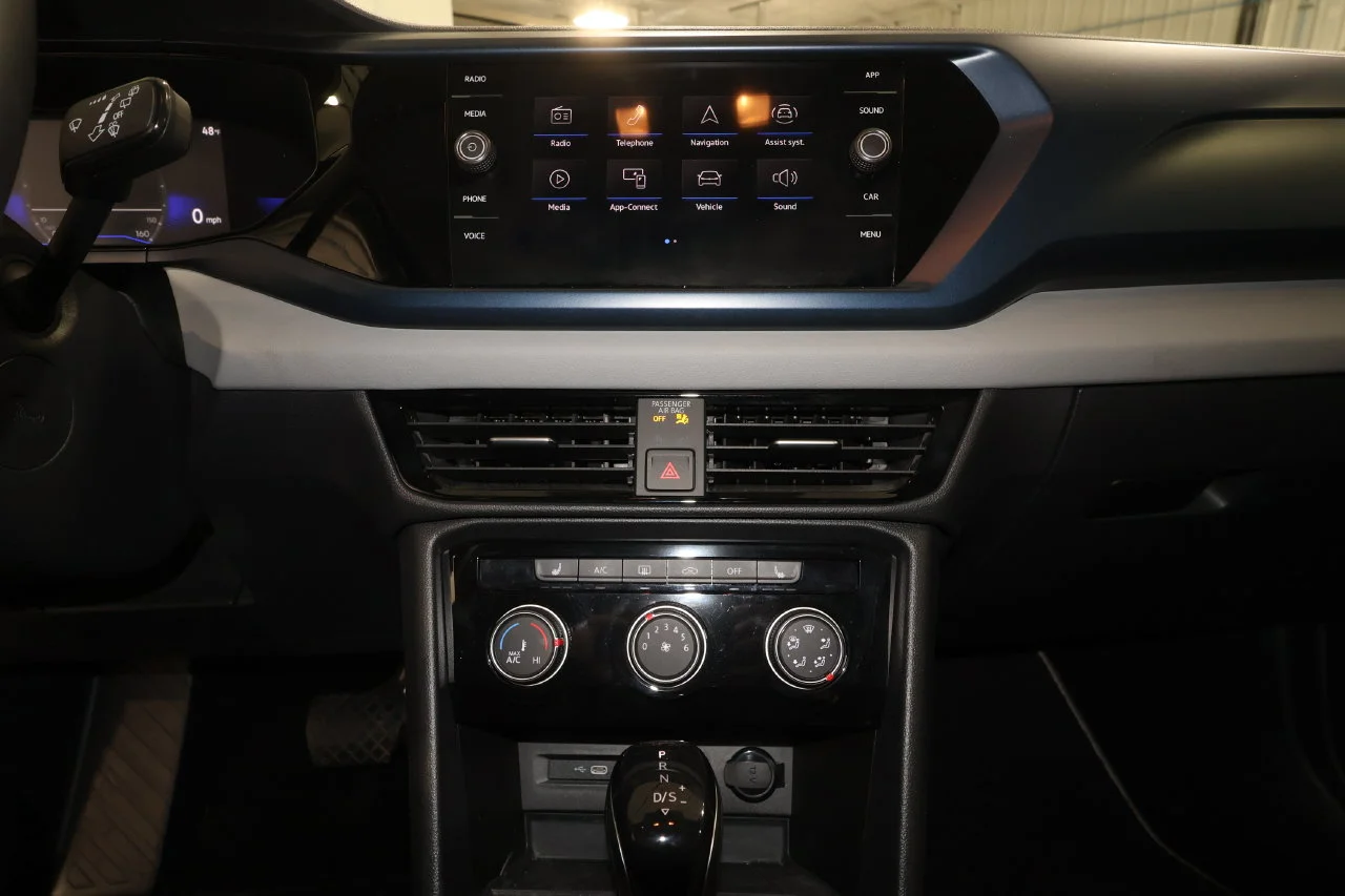 Used 2023 Gray Volkswagen 1.5T SE image 15
