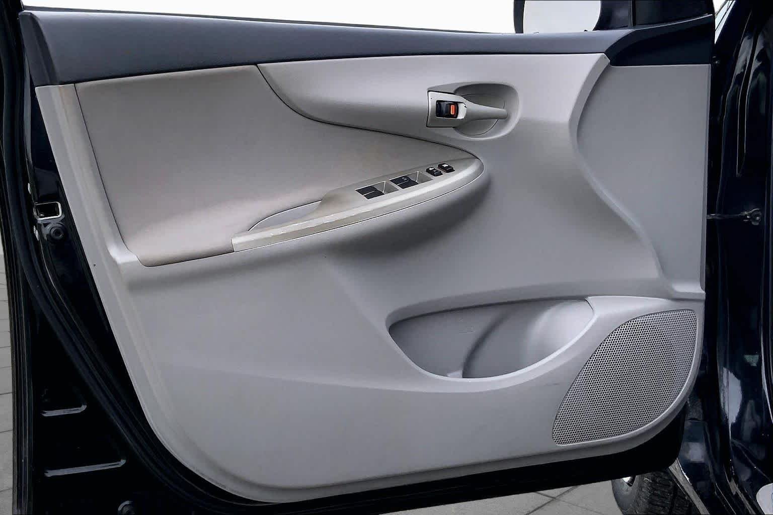 Used 2012 Black Sand Pearl Toyota LE image 21