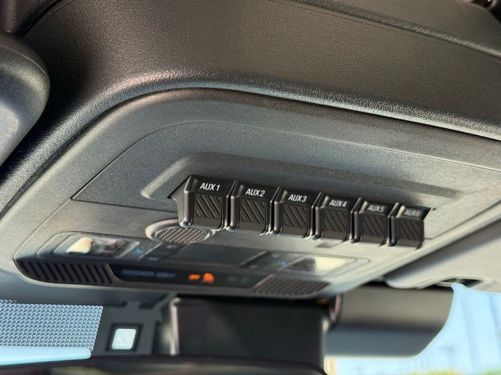 New 2026 Avalanche Gray Ford Badlands® image 11
