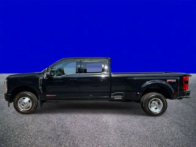 New 2027 Agate Black Metallic Ford F-350® Platinum® image 6