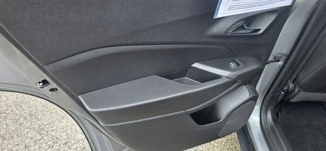 Used 2025 Gray Chevrolet LT image 28