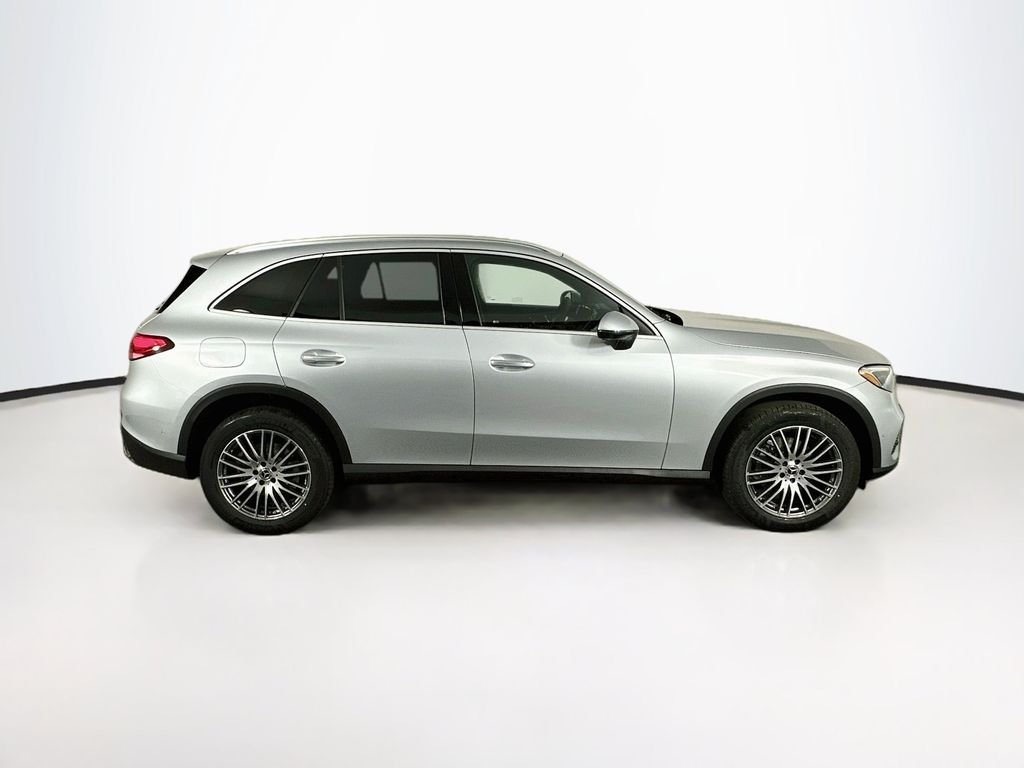 New 2027 Cirrus Silver Metallic Mercedes-Benz GLC 300 image 7