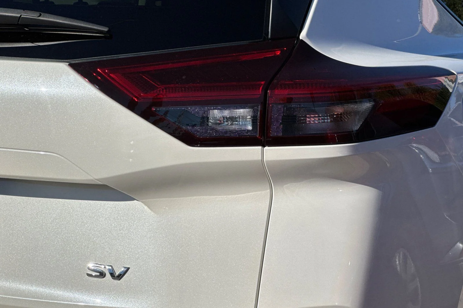 Used 2023 White Nissan SV image 25