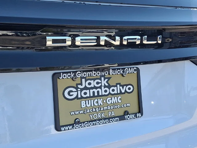 New 2027 Glacier White Tricoat GMC Denali Ultimate image 22