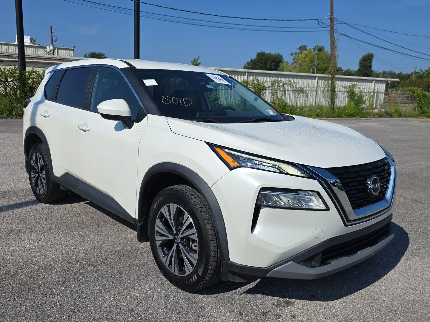 Used 2023 Pearl White Tricoat Nissan SV image 1